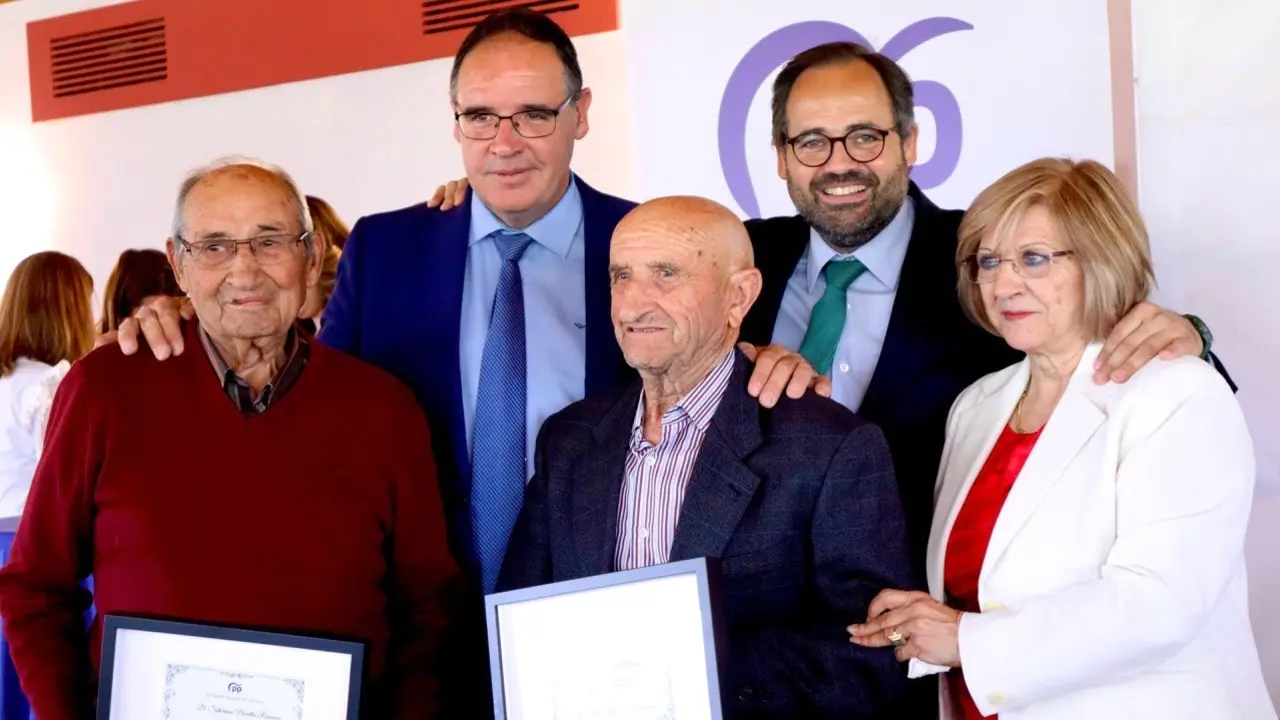 El presidente del PP de Castilla-La Mancha, Paco Núñez, en el acto de homenaje a alcaldes y alcaldesas del partido de la provincia de Cuenca