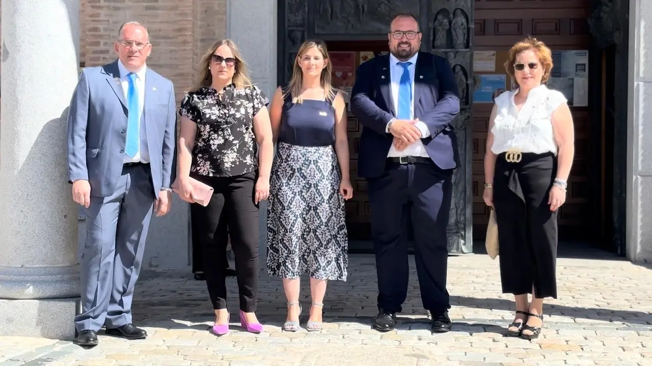 La secretaria general del PP de Castilla-La Mancha y portavoz parlamentaria, Carolina Agudo, ha participado en el Corpus Christi de Valmojado (Toledo)