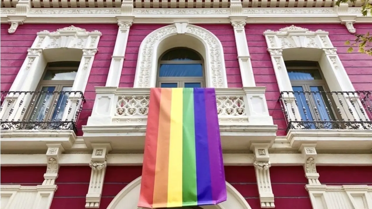 Agresión homófoba de varios jóvenes a una pareja gay en una calle de Puertollano (Ciudad Real)