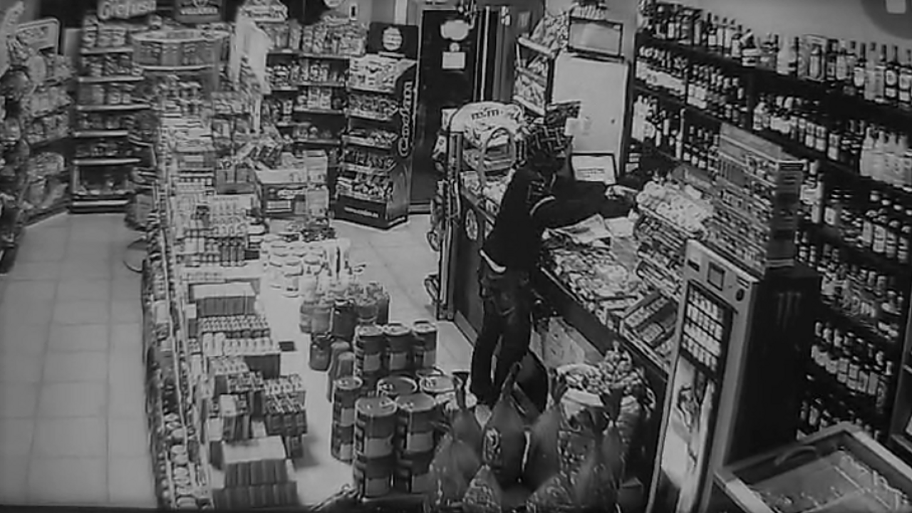 Cinco detenidos por más de 30 robos con violencia en la localidad de Tomelloso (Ciudad Real)