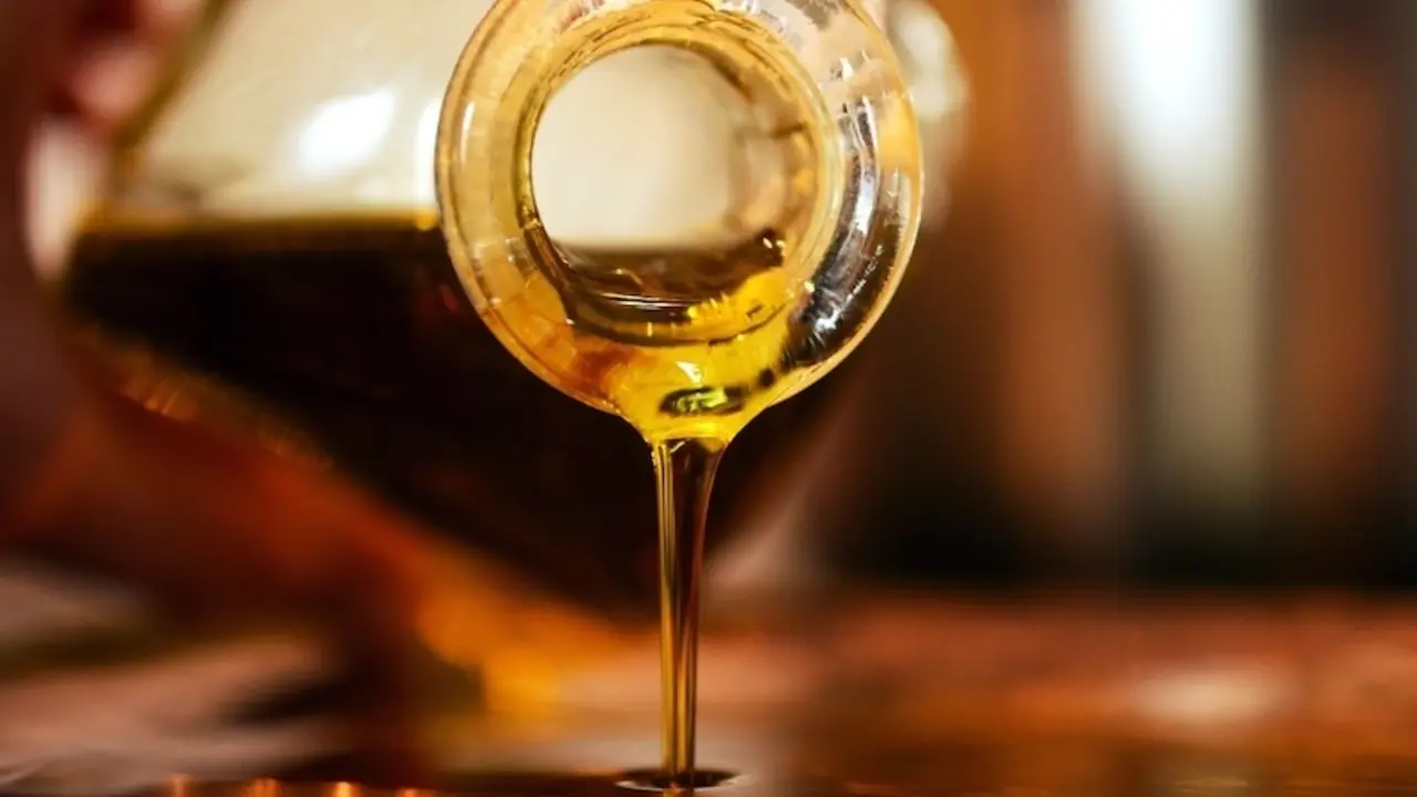 Acuerdan el convenio de Aceites y derivados, que incluye mejoras salariales