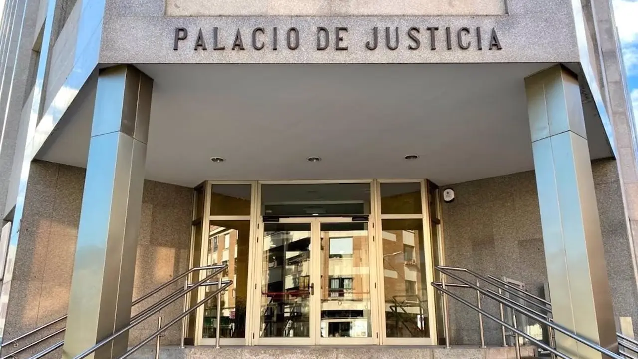 En la imagen de archivo la Audiencia Provincial de Ciudad Real donde se celebrará la vista contra los acusados