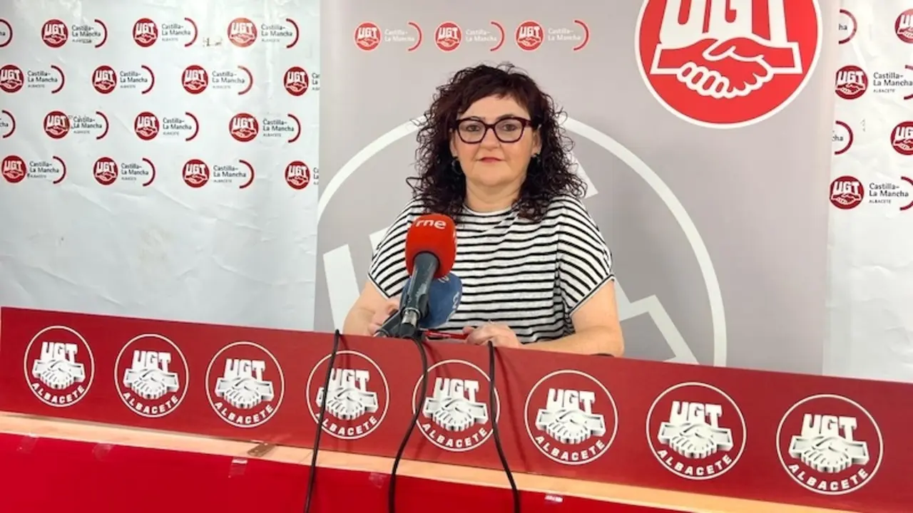 La responsable de Empleo de UGT Castilla-La Mancha, Isabel Carrascosa, ha informado en rueda de prensa de las acciones que va a realizar el servicio de empleo y autoempleo del sindicato