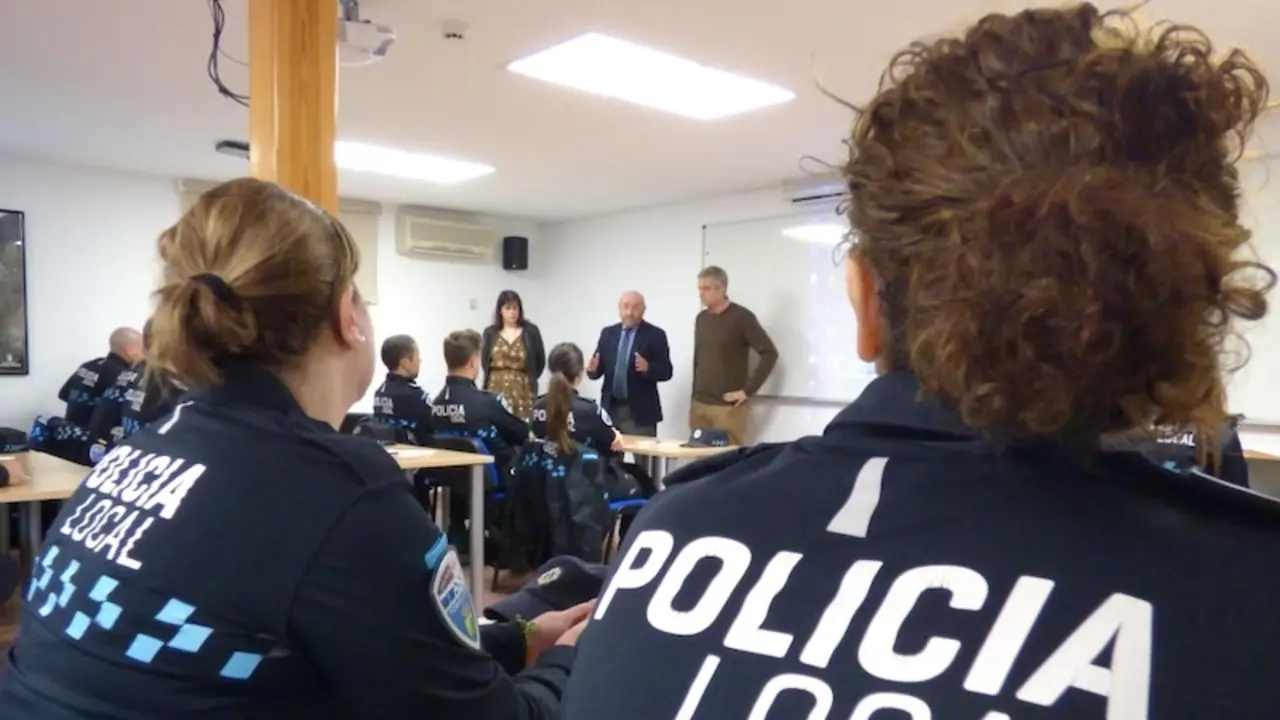 Policías locales de Castilla-La Mancha se forman en la detección de deficiencias en los vehículos