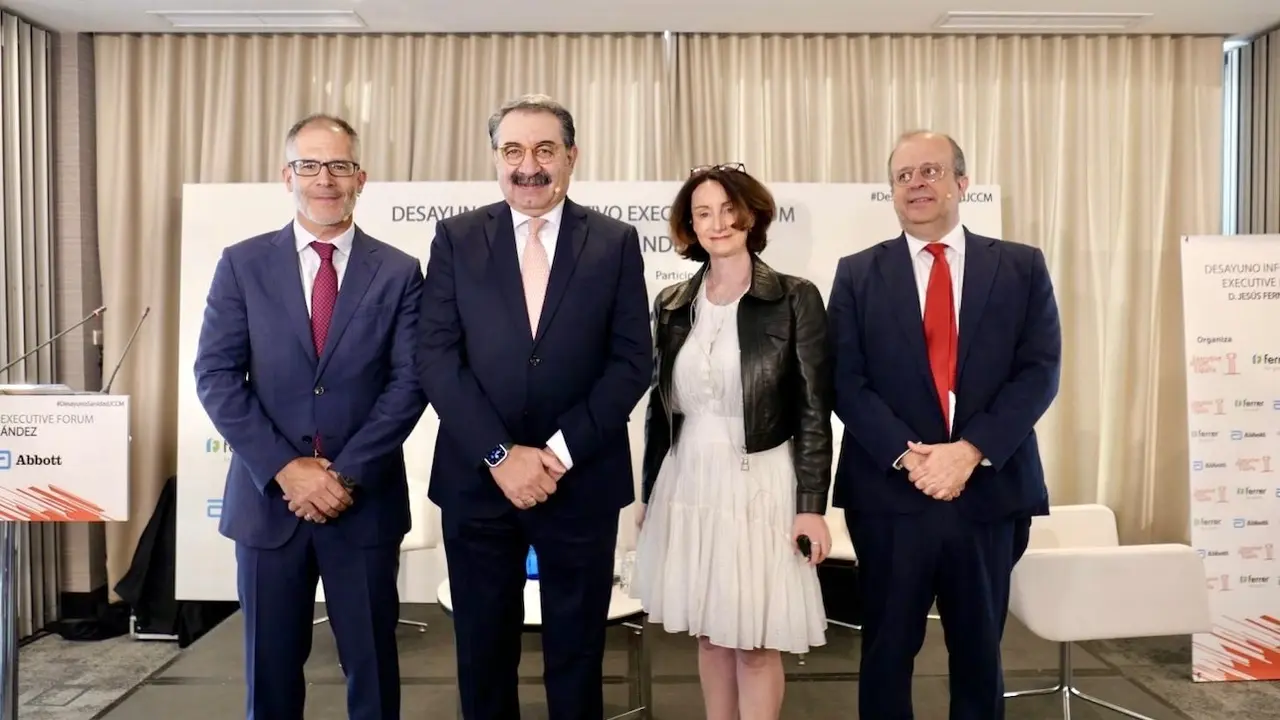 El consejero de Sanidad de Castilla-La Mancha, Jesús Fernández Sanz, durante la celebración de un desayuno informativo organizado por Executive Forum