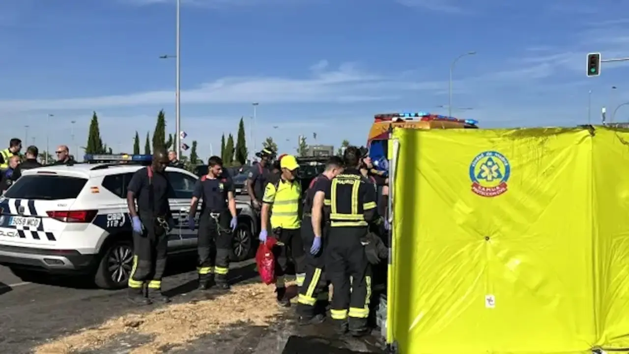 accidente de tráfico, choque, colisión, atropello, motorista, moto, atropellado,