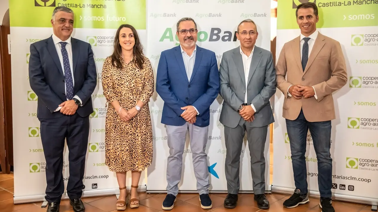 El director general de Desarrollo Rural, José Juan Fernández, participa en la inauguración del VIII Campus Jóvenes Cooperativistas de Castilla-La Mancha de Cooperativas Agroalimentarias, en el Castillo de San Servando de Toledo
