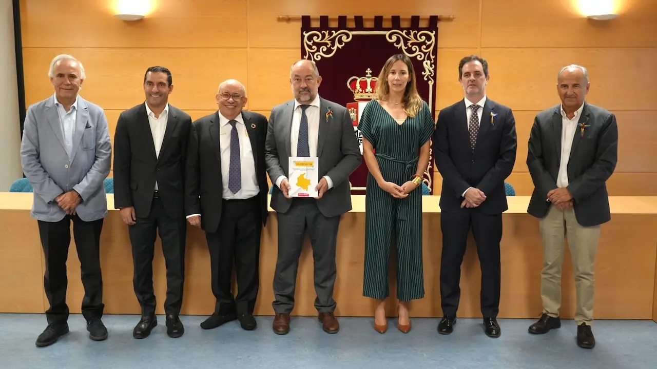 La UCLM y la Universidad a Distancia de Colombia suscriben un Convenio Marco