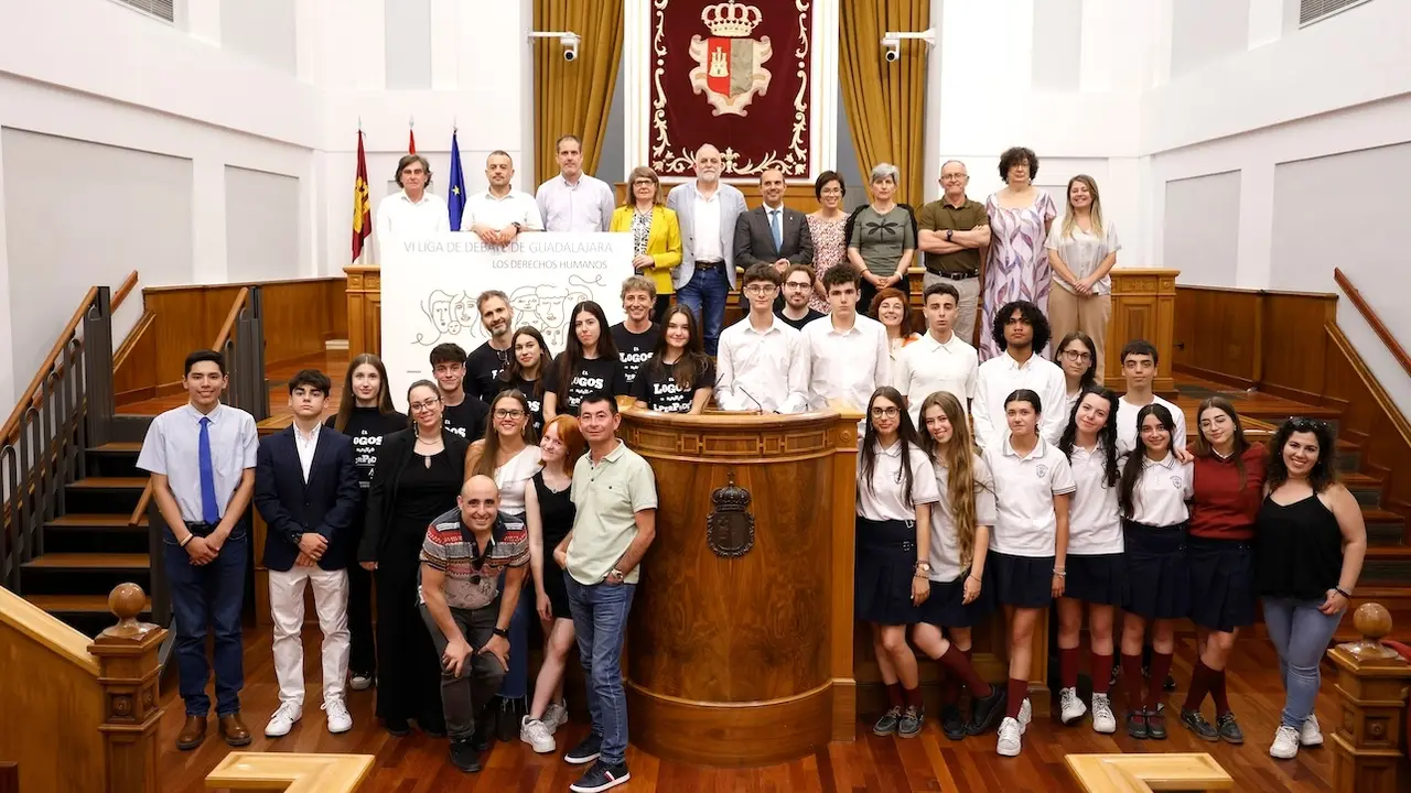 El IES 'Aguas Vivas' y el 'Buero Vallejo' copan la final de la Liga de Debate