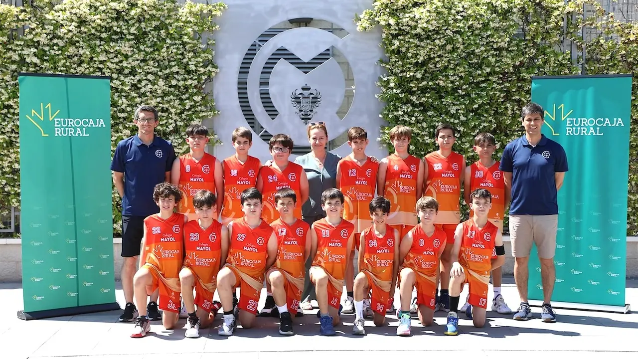 El equipo de Alevín Masculino Minibasket del Colegio Mayol, clasificado para el Campeonato de España