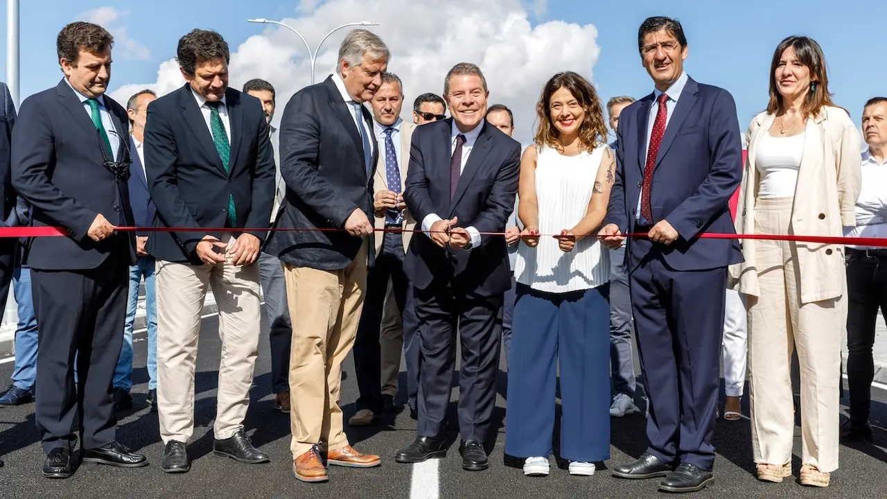 El presidente de Castilla-La Mancha, Emiliano García-Page, ha inaugurado en Ciudad Real la segunda fase de la Ronda Sur