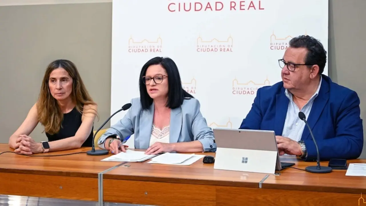 La Diputación aprueba invertir 8,3 millones en arreglos de carreteras y servicios