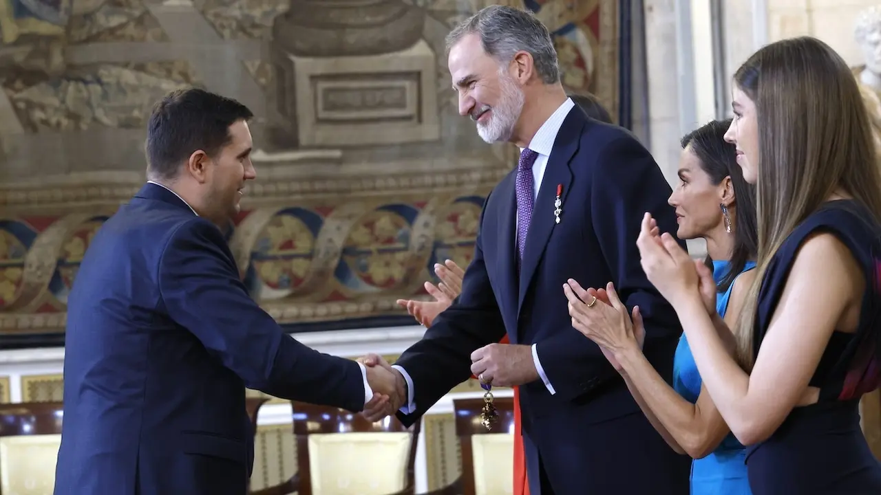 El Rey homenajea a 19 ciudadanos, el más joven de ellos un emprendedor manchego de 35 años - Fotografía: Casa Real