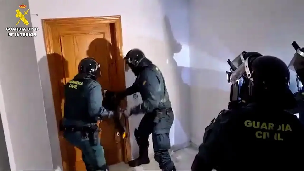 Cae una banda que robaba en viviendas de varias provincias con once detenidos
