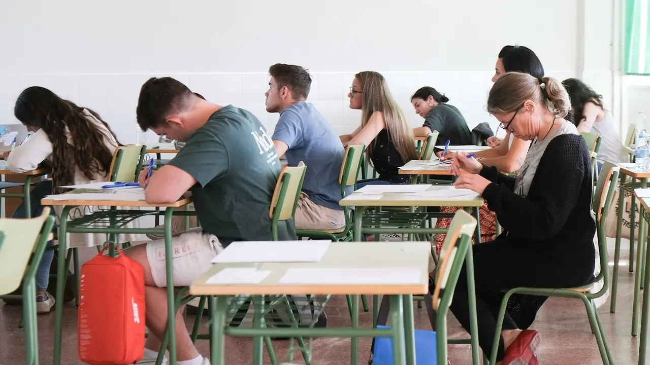 Castilla-La Mancha celebra el mayor proceso de oposiciones a maestros: 1.133 plazas