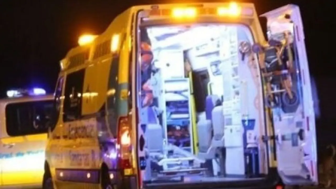 Muere un chico de 15 años electrocutado al subirse a una torre de alta tensión, ambulancia, herido, reyerta, cadáver,