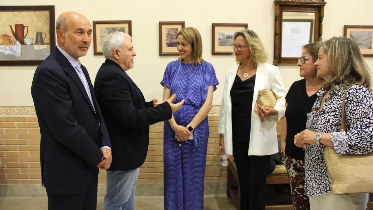 La vicesecretaria general del PSOE de Castilla-La Mancha y eurodiputada, Cristina Maestre, en Piedrabuena (Ciudad Real) donde ha recibido el premio 'Lantana' de la asociación del mismo nombre para la inclusión y la mejora del bienestar de mujeres, mayores y personas con discapacidad
