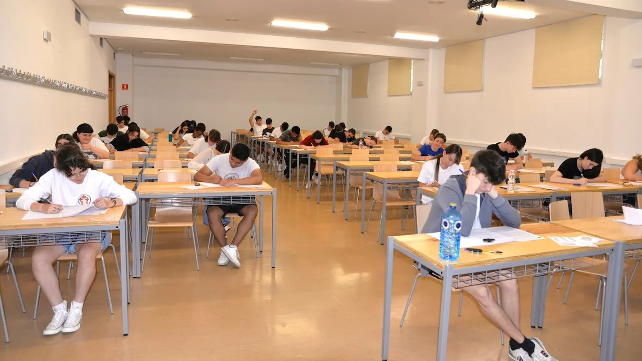 Un total de 1.695 estudiantes matriculados en la EvAU extraordinaria en la UCLM
