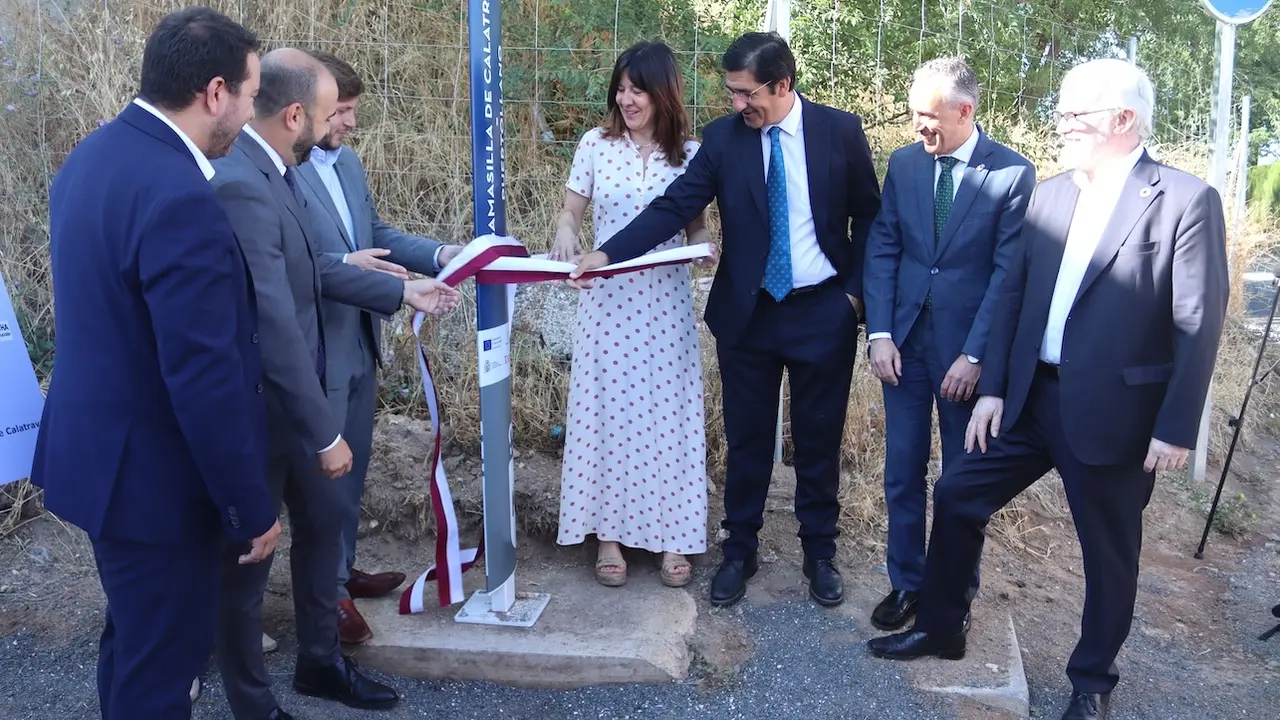 El vicepresidente segundo del Gobierno de Castilla- La Mancha, José Manuel Caballero, y el consejero de Fomento, Nacho Hernando, inauguran el nuevo carril bici entre Argamasilla de Calatrava y Puertollano