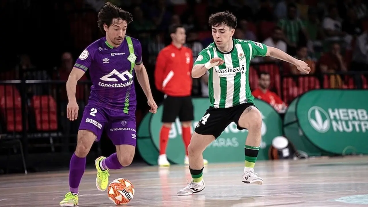 El pívot Jorge Carrasco jugará en el Viña Albali Valdepeñas durante tres temporadas