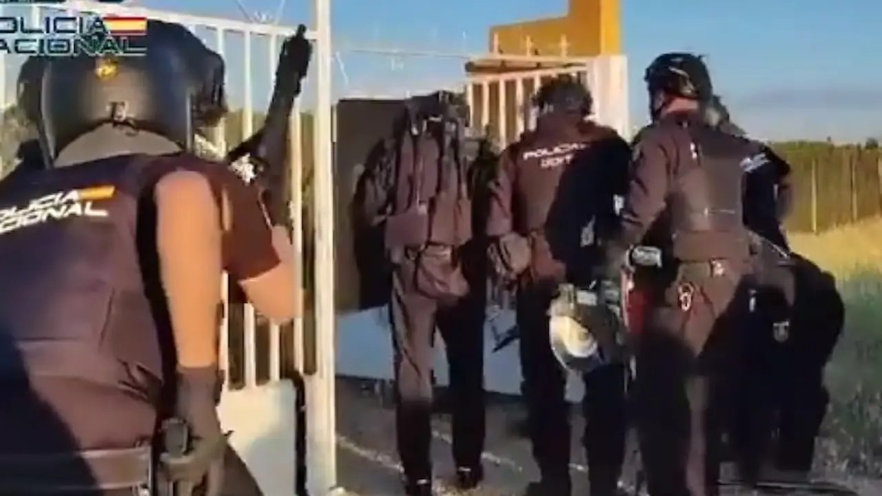 Cae una banda criminal dedicada al narcotráfico que contaba con armamento militar