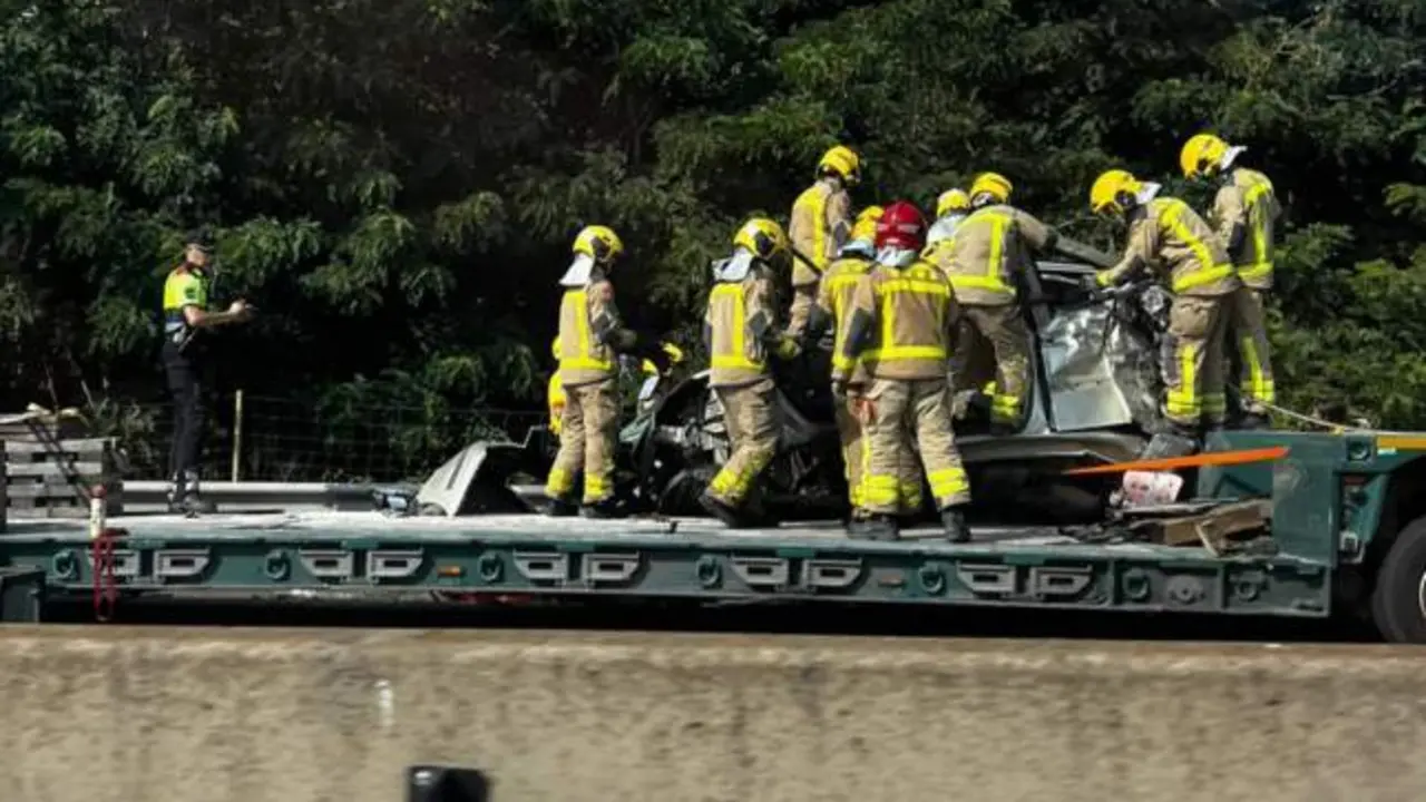 Una niña de 7 años crítica y su hermana, madre y abuela heridas en un accidente