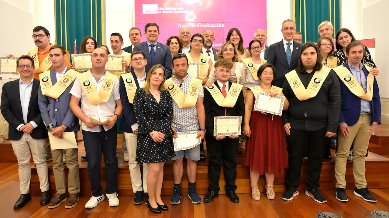 La UCLM forma a quince personas con discapacidad intelectual para mejorar su empleabilidad