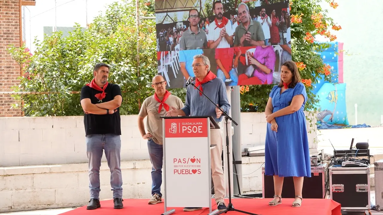 Imagen del acto con afiliados y cargos del partido que ha celebrado este sábado en Humanes el PSOE de Guadalajara