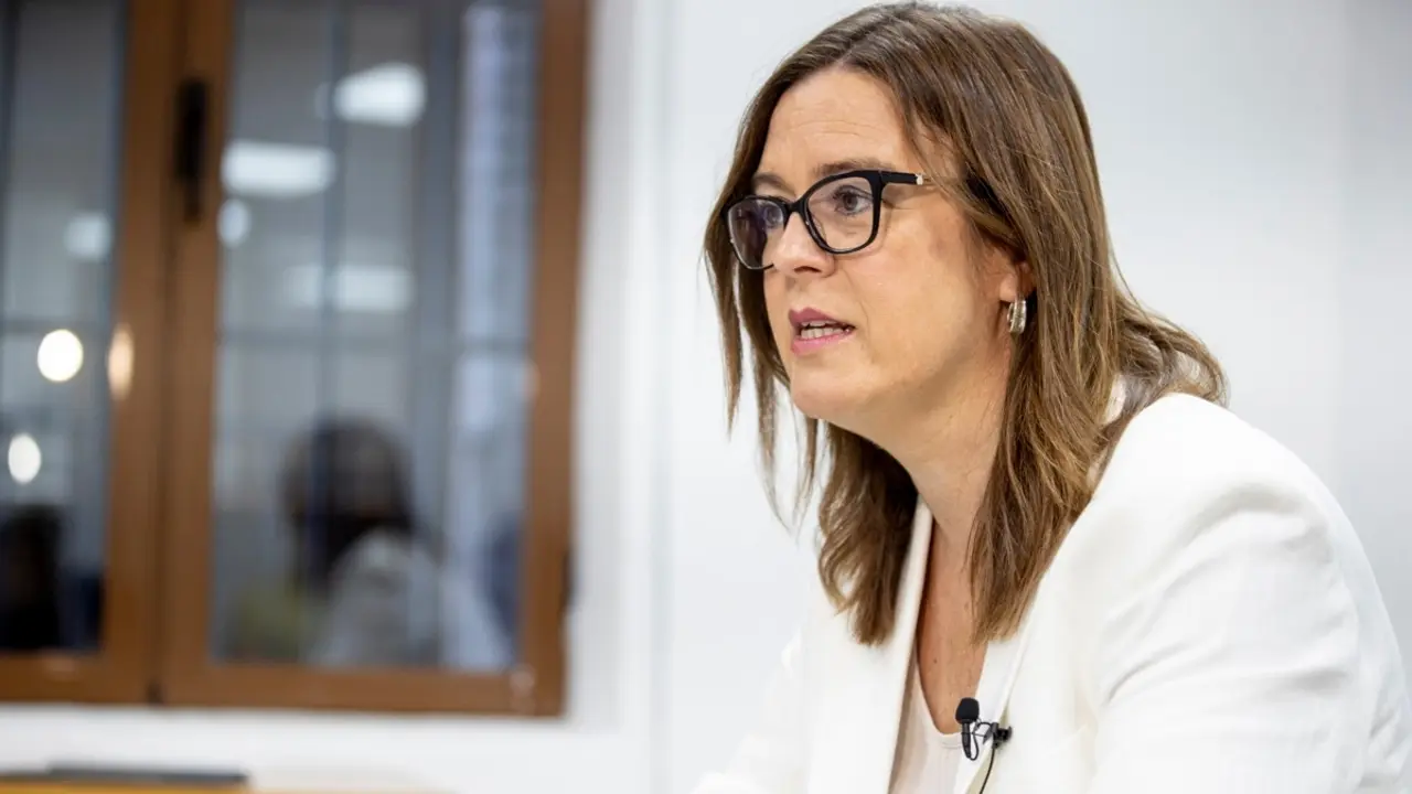 La consejera portavoz de la Junta de Comunidades de Castilla-La Mancha, Esther Padilla, analiza en una entrevista con el primer año de gobierno del Ejecutivo regional - EFE/Ismael Herrero