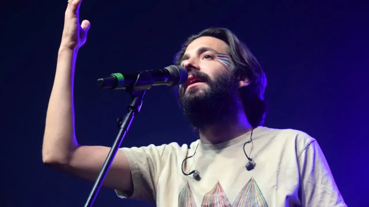 Salvador Sobral cierra el Estival Cuenca de 2024 y recibe el premio Manuel Margeliza