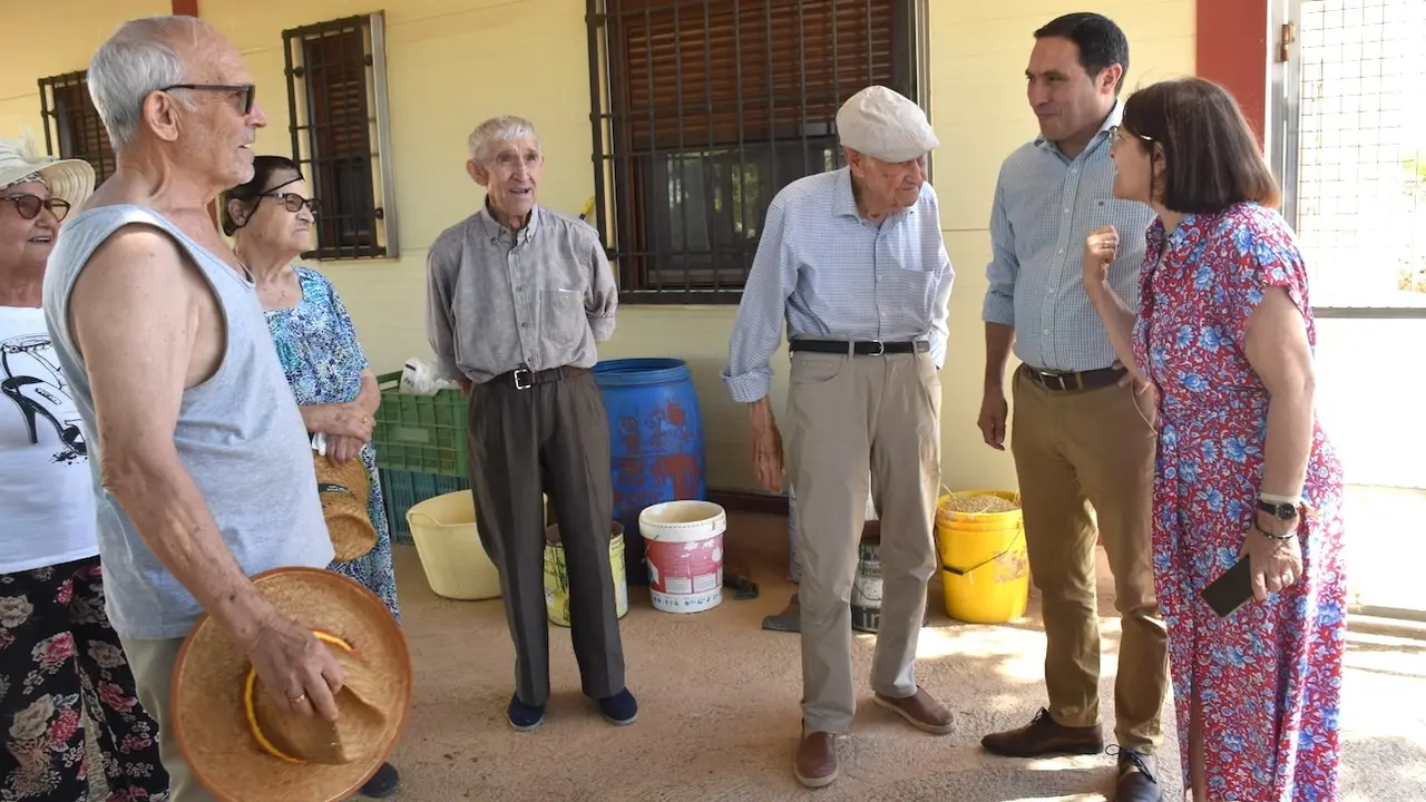 La pedanía conquense de Villar de Cantos comienza a recibir agua potable por primera vez