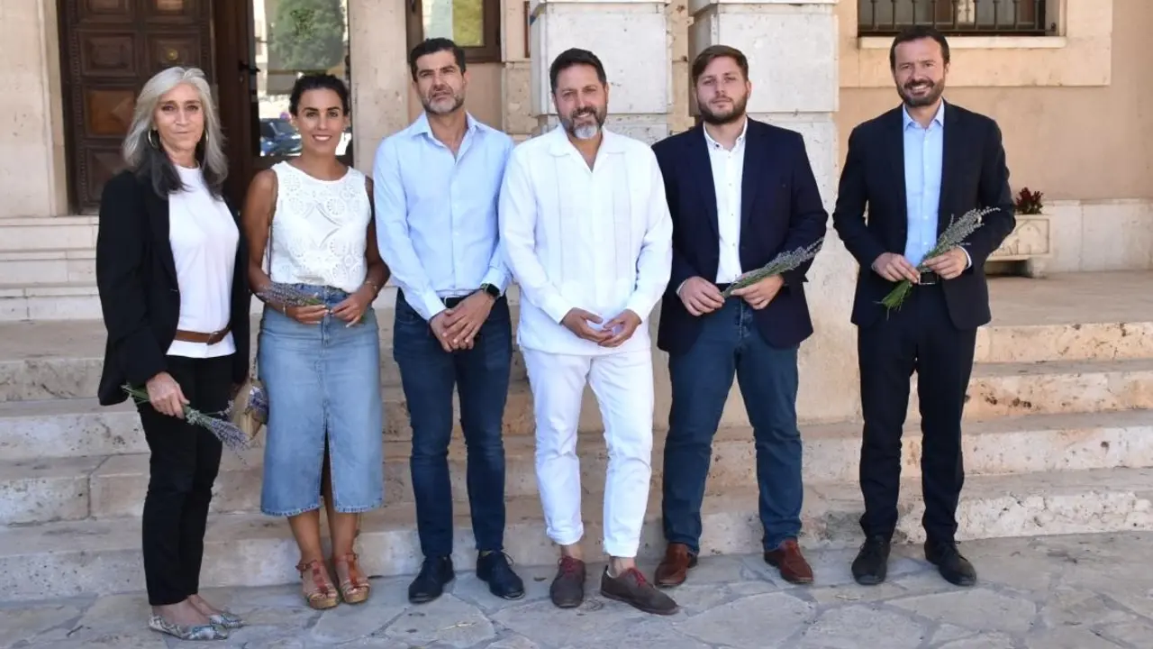 El consejero de Fomento de Castilla-La Mancha, Nacho Hernando, durante la visita que ha realizado a la localidad de Brihuega (Guadalajara)