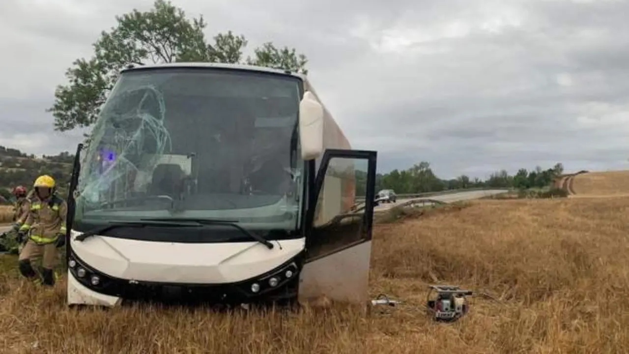 Pillado otro conductor de autocar drogado: detenido tras un accidente con heridos