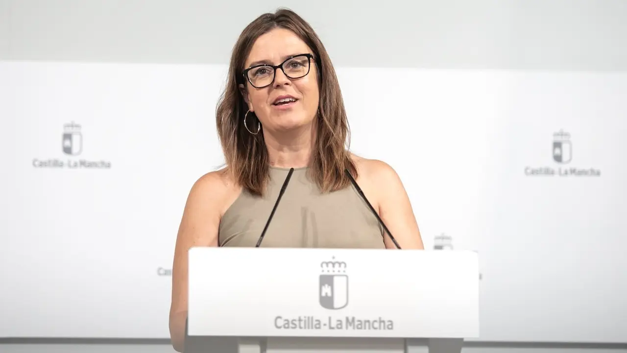 La consejera portavoz del Gobierno de Castilla-La Mancha, Esther Padilla, ha informado en rueda de prensa de los asuntos del Consejo de Gobierno