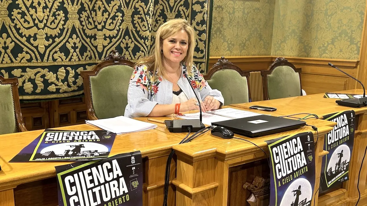 La concejala de Cultura, María Ángeles Martínez, ha presentado las actividades del programa ‘Cuenca Cultura a Cielo Abierto’