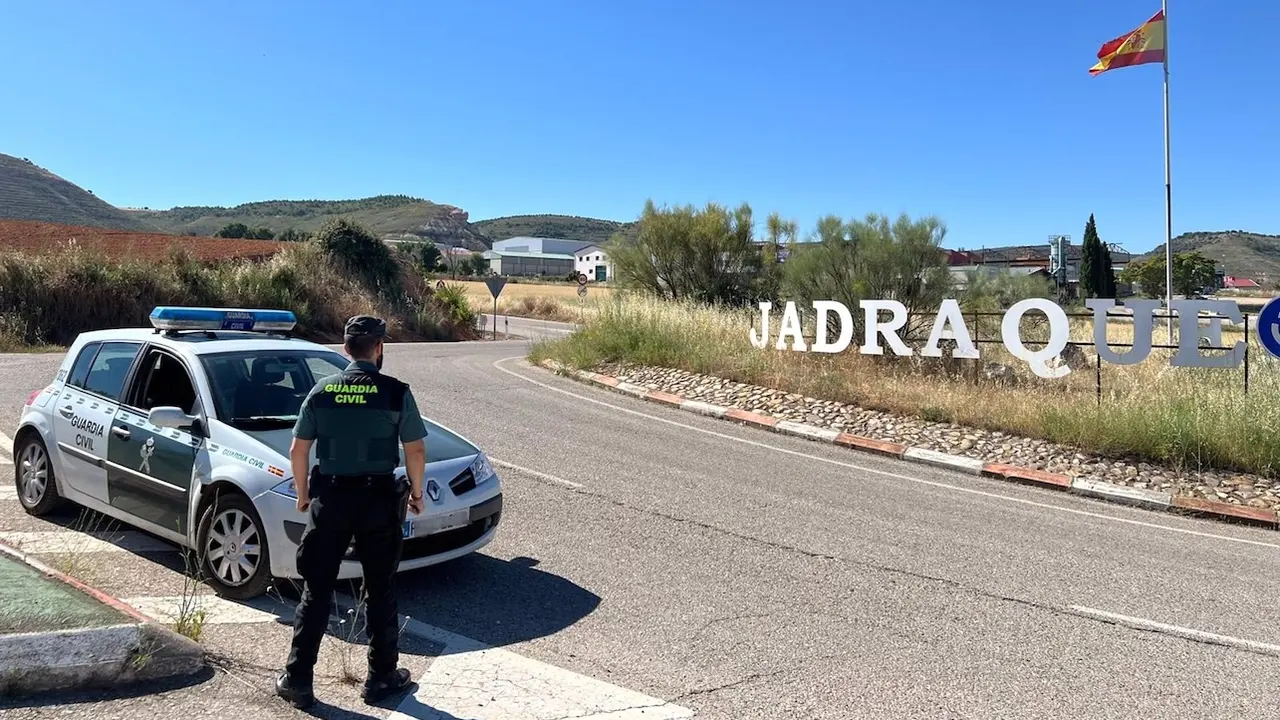 Dos detenidos tras ser sorprendidos cuando robaban en una nave en Jadraque (Guadalajara)