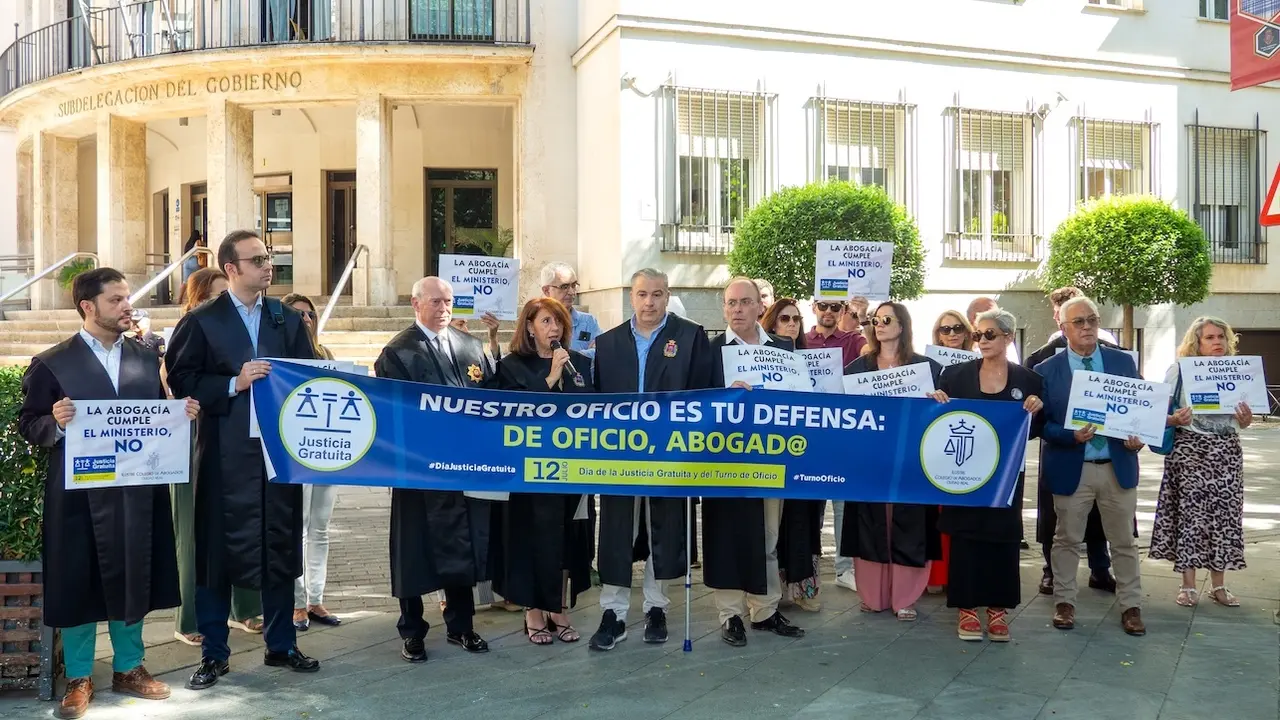 Los letrados del Turno de Oficio exigen una respuesta al Ministerio de Justicia en el Día del Turno de Oficio y la Justicia gratuita