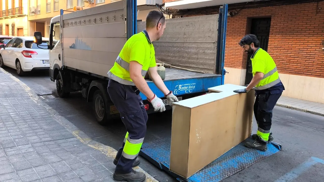 El Ayuntamiento de Ciudad Real lanza una aplicación móvil para la recogida de enseres a domicilio