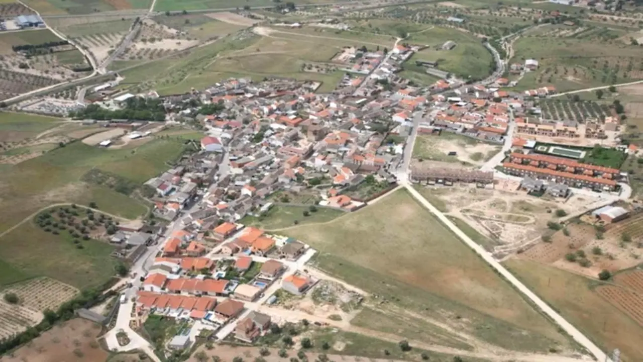 En la imagen de archivo vista panorámica de la localidad toledana de Montearagón