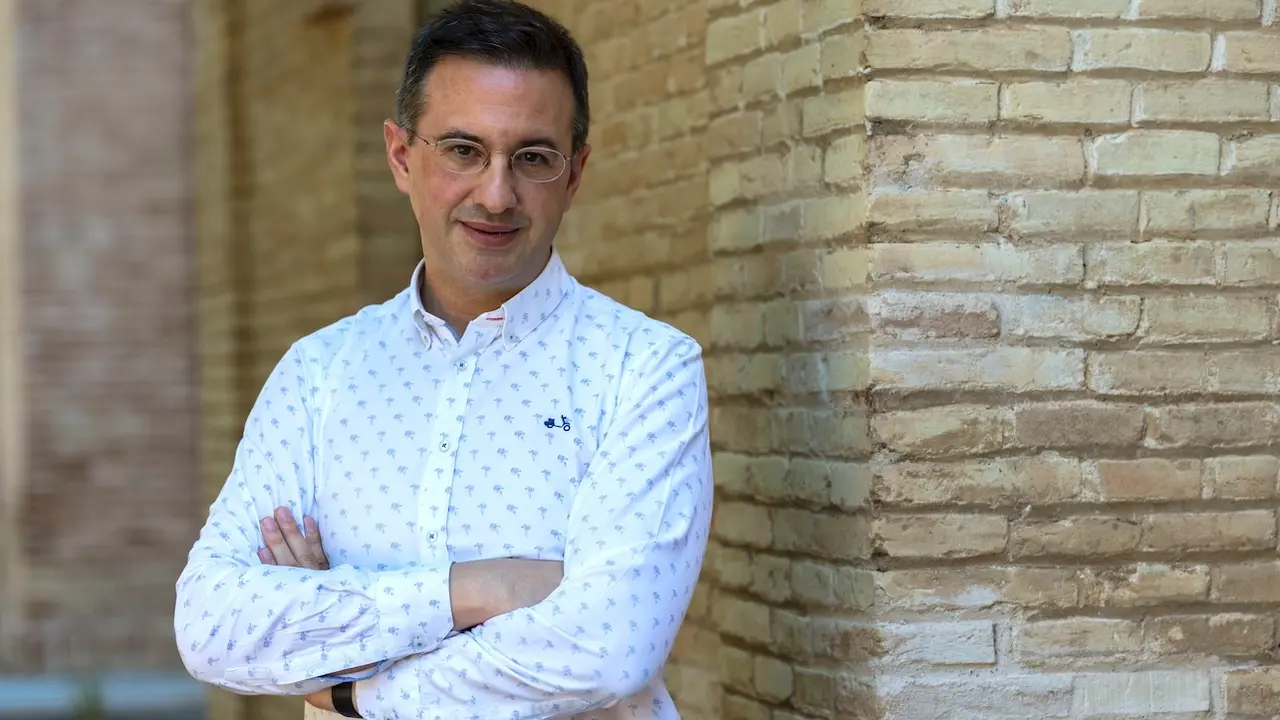 El vicerrector de Internacionalización de la UCLM, Raúl Martín, en un momento de la entrevista - EFE/ Ángeles Visdómine