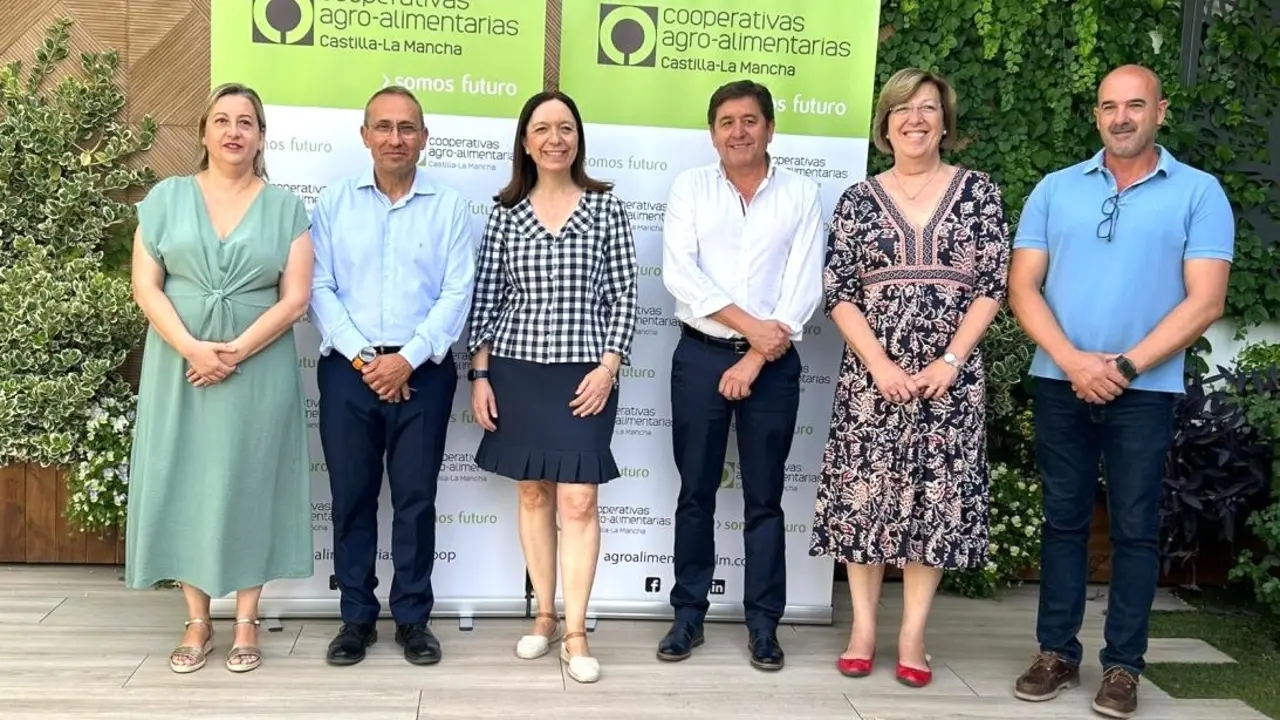 La localidad de Alcázar de San Juan (Ciudad Real) ha acogido las Jornadas Técnicas Vitivinícolas de Cooperativas Agroalimentarias de Castilla-La Mancha
