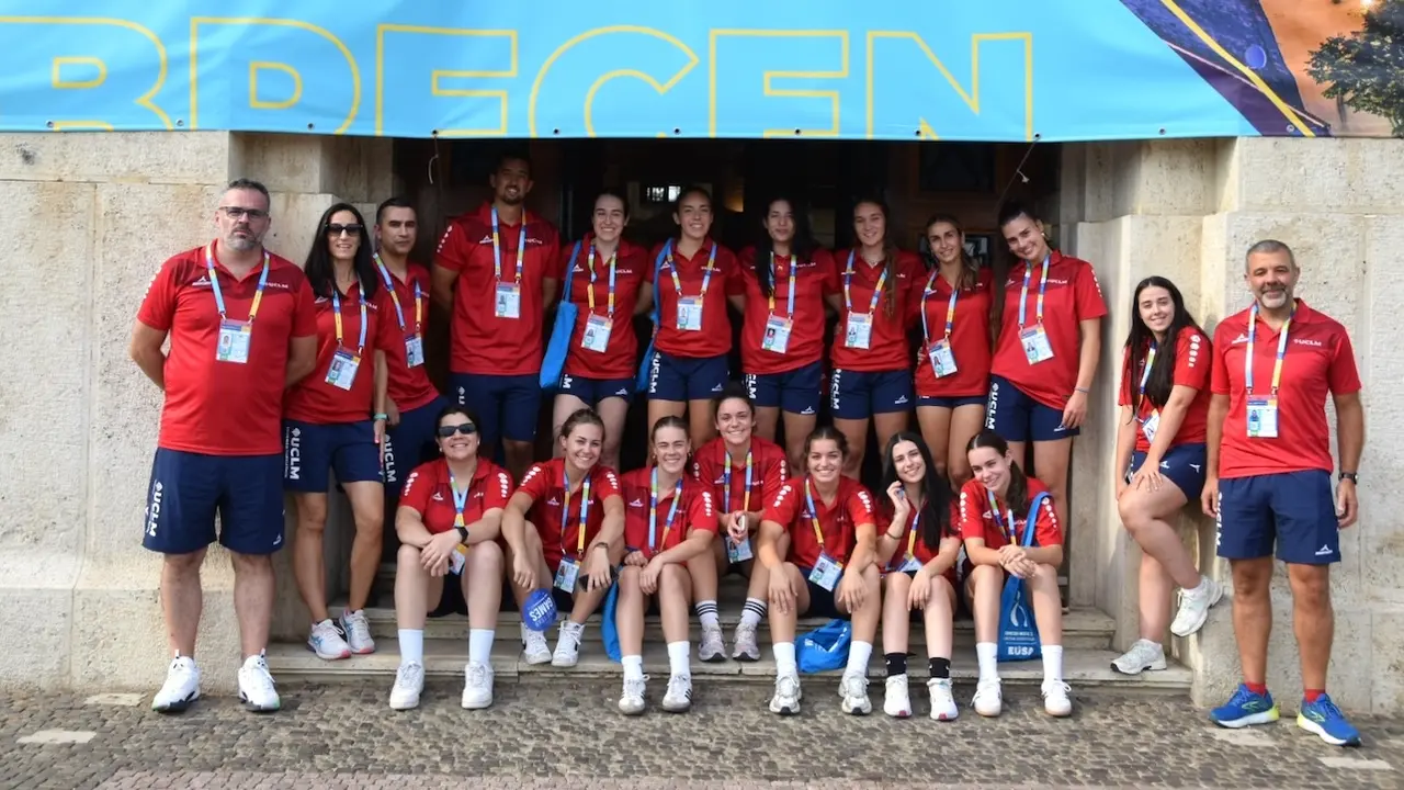 La selección femenina de balonmano de la UCLM, en los Euorpeos en Hungría