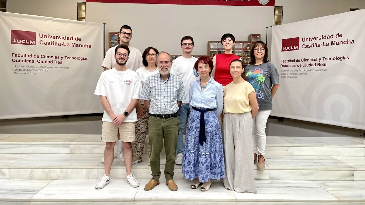 Investigadores de la UCLM desarrollan nuevos compuestos para el tratamiento contra el cáncer con terapia fotodinámica