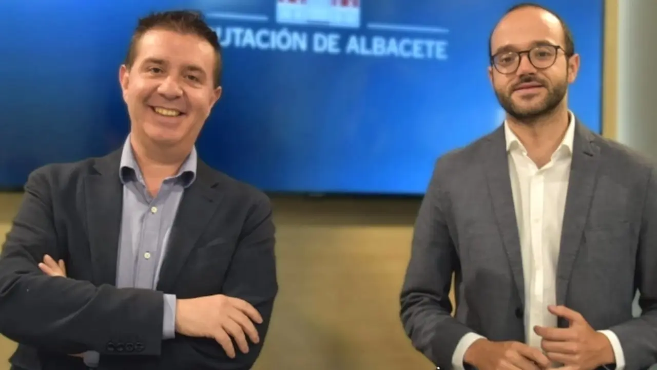 El presidente de la Diputación de Albacete, Santiago Cabañero, junto al vicepresidente, Fran Valera