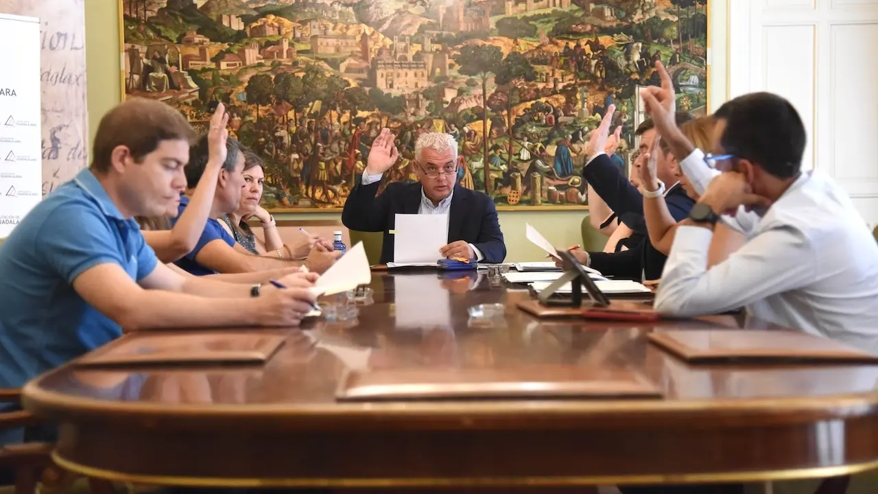 Aprobada la ampliación del puente sobre el Henares en la carretera de Albolleque