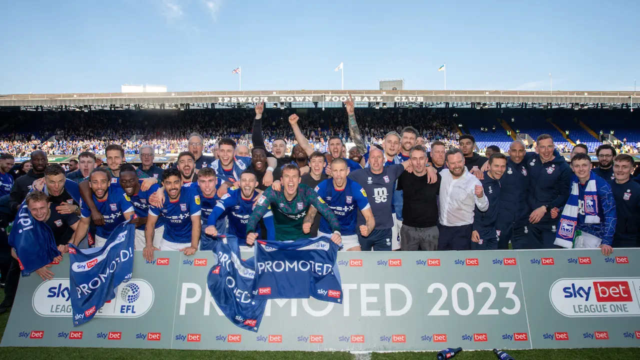 Por qué el Ipswich Town es el equipo revelación de la Premier League inglesa de la temporada 2023/2024