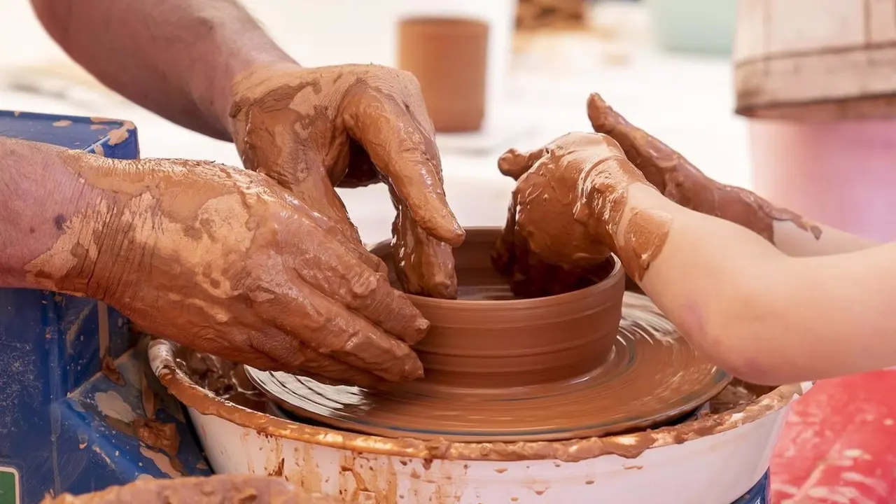 cerámica, artesanía, ceramista, artesano, torno, barro, artesanal,