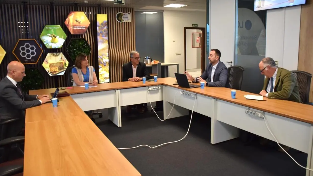 El Gobierno de Castilla-La Mancha y Toroverde comparten los avances del PSI con la previsión de abordar su tramitación después del verano
