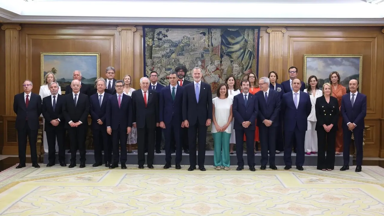 Los 20 nuevos vocales del CGPJ juran o prometen su cargo ante el rey en Zarzuela