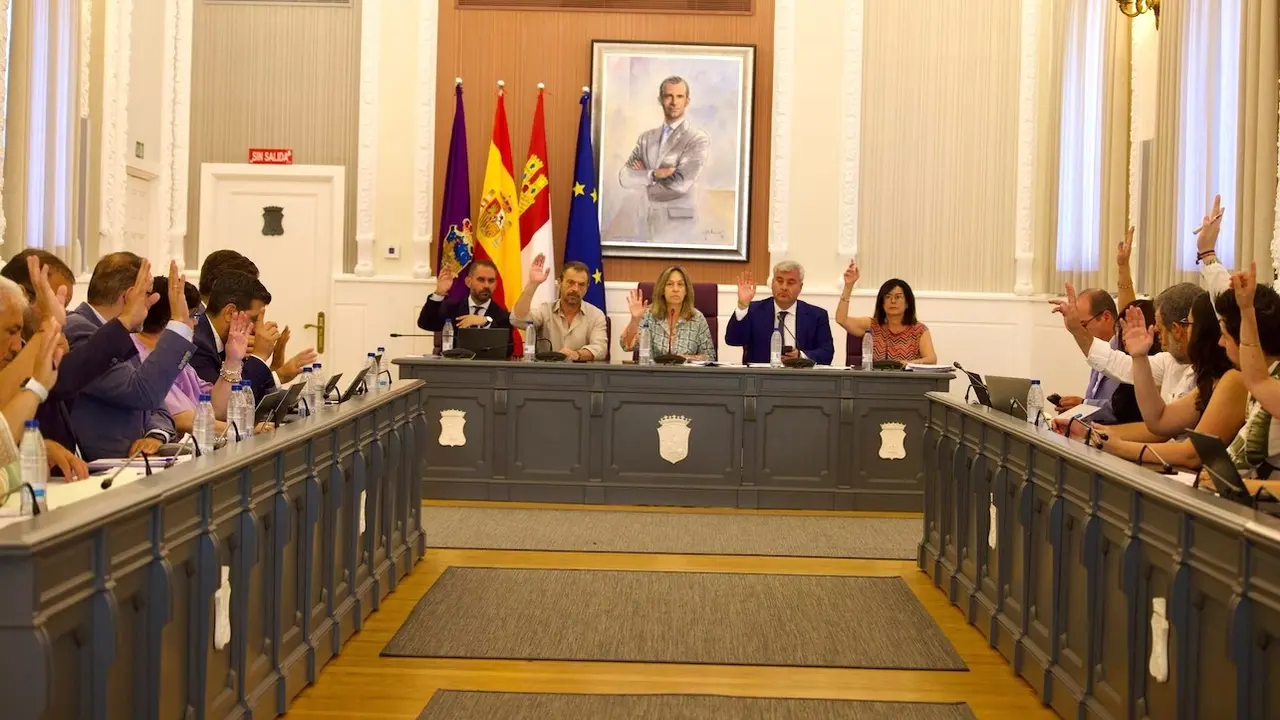 En la imagen un instante del Pleno del Ayuntamiento de Guadalajara celebrado este viernes en el Consistorio